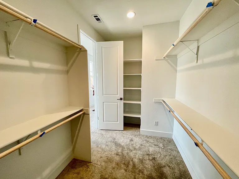 Walk in Closet