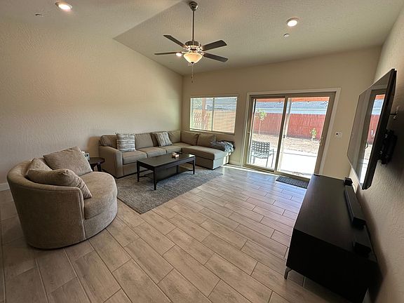 3rd image of 2419 W Heather Ln