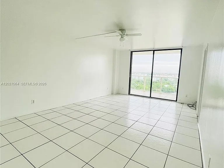 13499 Biscayne Blvd #1613 — Photo 3