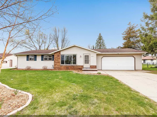 2589 Haven Rd, Green Bay, WI 54313