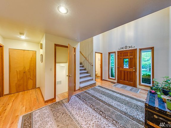 5th image of 26541 Trophy Ln NE