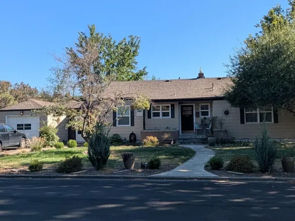 102 18th Ave, Lewiston, ID 83501