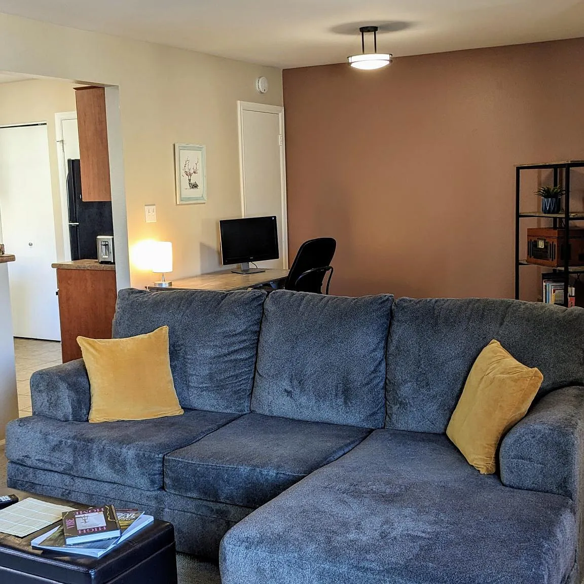 10055 E Mountainview Lake Dr — Photo 1