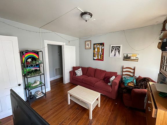 3rd image of 27 Bishop St APT 2L
