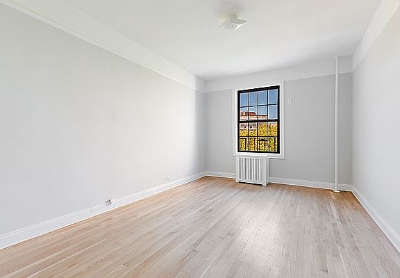 4th image of 15 Abingdon Sq APT 53
