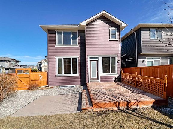 3rd image of 107 Nolancrest Rise NW