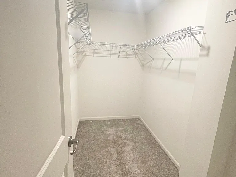 8307 Pembridge Ct — Photo 16