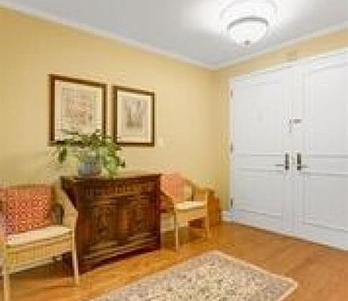 3rd image of 415 Smith Manor Blvd