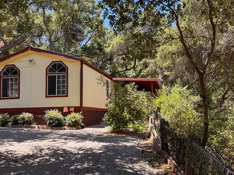 327 S Topanga Canyon Blvd #R — Photo 23