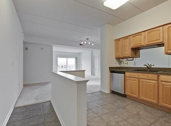 2nd image of 3401 N Carriageway Dr Unit 306