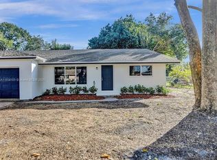 4040 SW 54th Ave, Davie, FL 33314