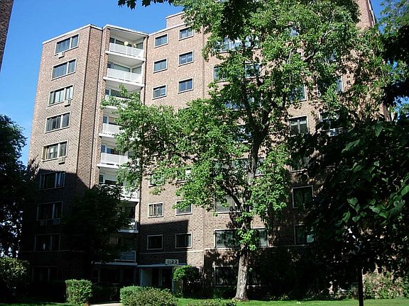 2nd image of 1132 W Lunt Ave APT 9B