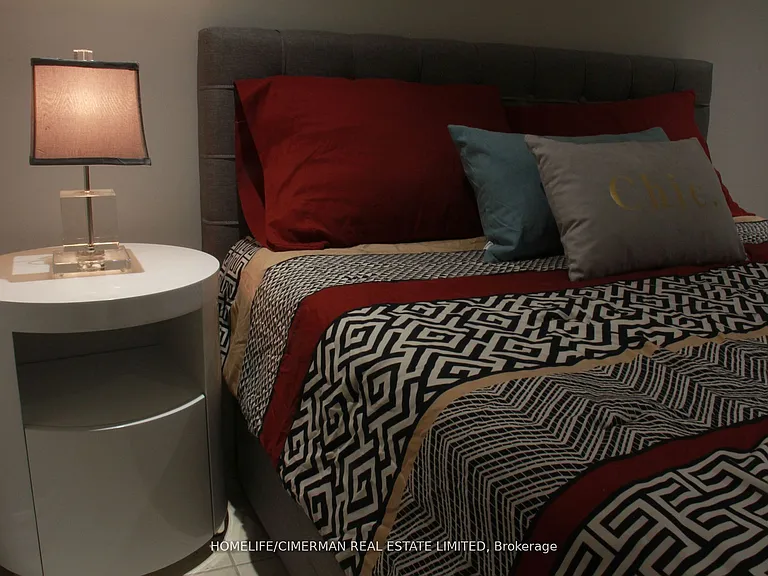 618 Winona Dr #BASEMENT — Photo 12