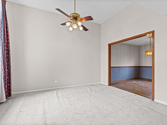 4th image of 505 NW 87th Ter