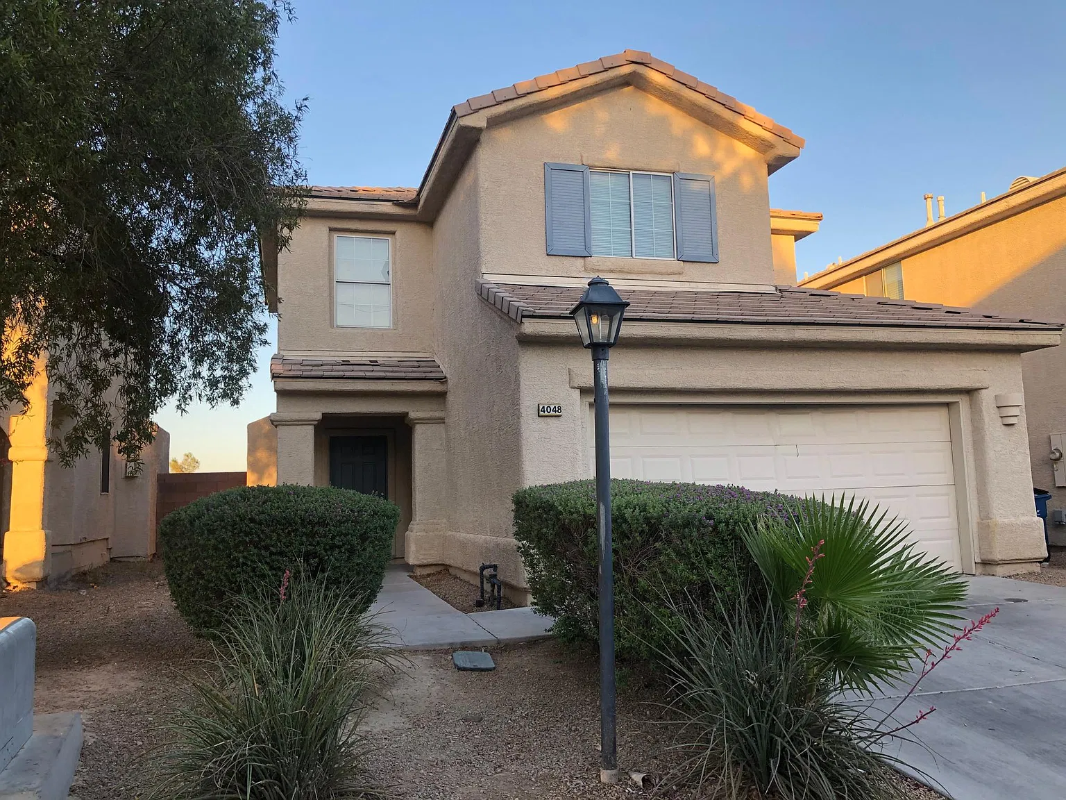 3 bed, 1900 sqft, $2,195 — Photo 1