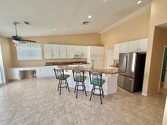 2nd image of 5552 Las Brisas Ter