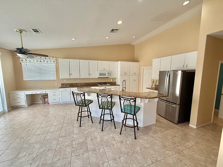 5552 Las Brisas Ter — Photo 2
