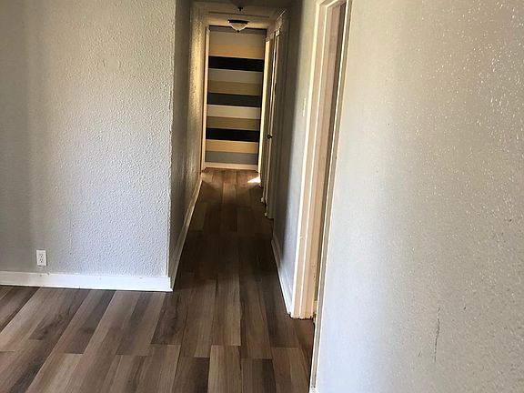 2nd image of 1024 Lanius St