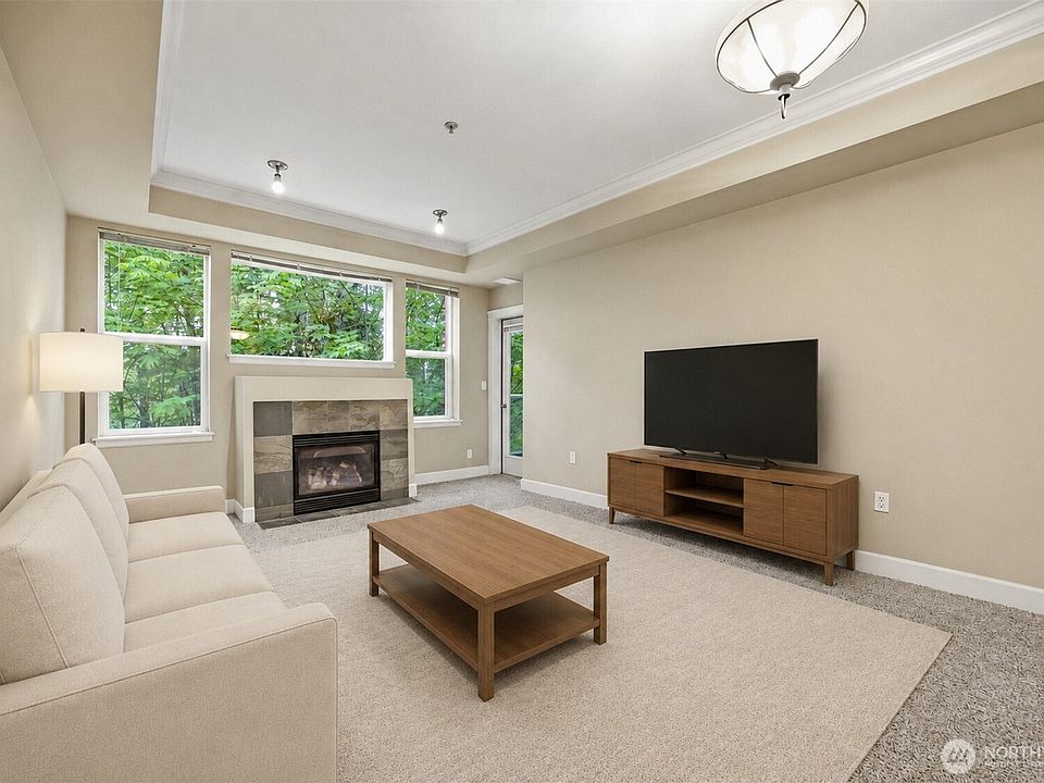 1st image of 255 W Bakerview Road #205
