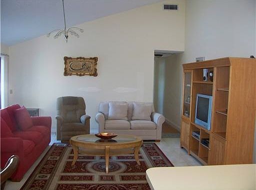 4th image of 9879 Boca Gardens Trl APT B