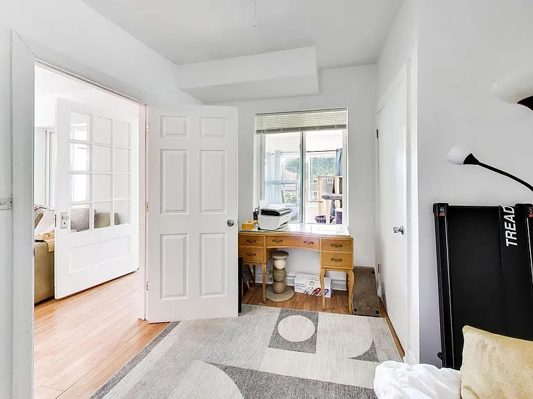 3435 N Harding Ave #2 — Photo 16