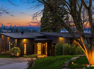2061 82nd Ave SE, Mercer Island, WA 98040