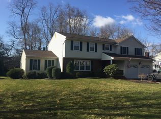 35 Rozbern Dr, Eatontown, NJ 07724