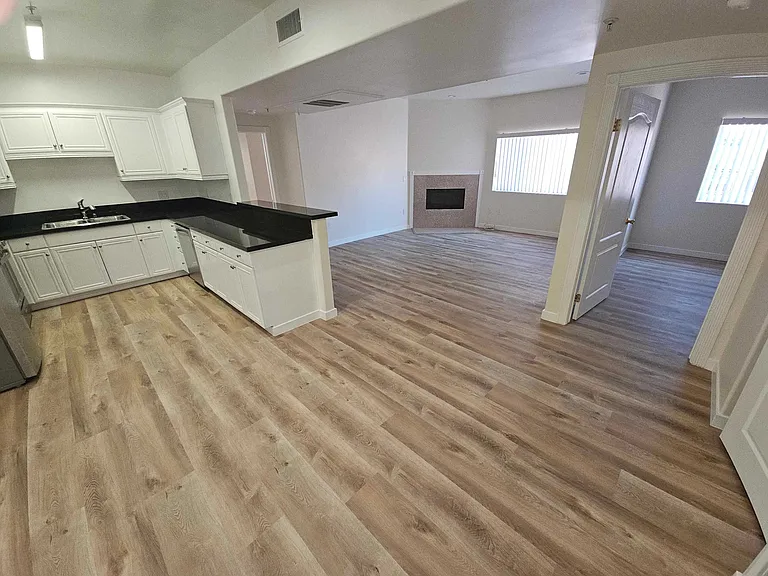 Fruitland Dr — Photo 12