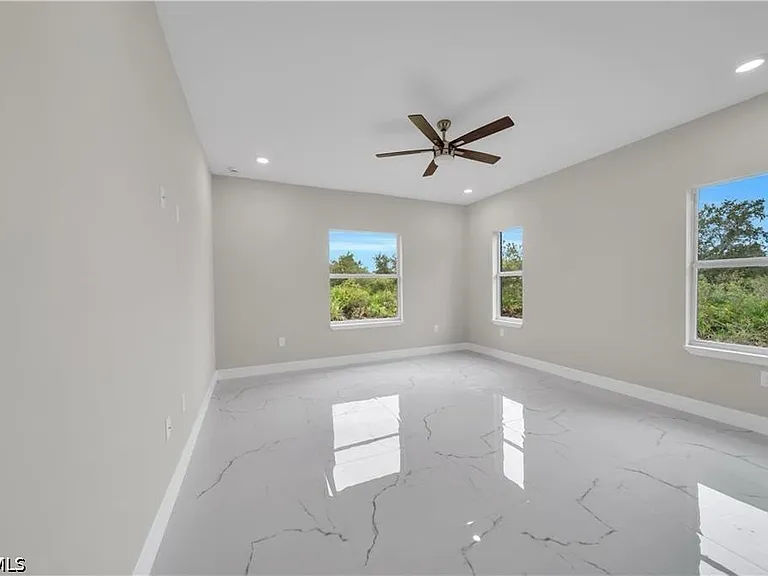 543 McArthur Blvd — Photo 5