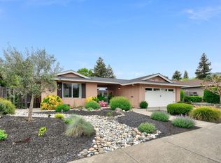 7536 Oak Leaf Dr, Santa Rosa, CA 95409