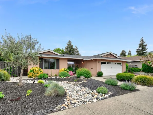 7536 Oak Leaf Drive, Santa Rosa, CA 95409