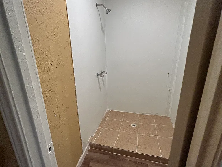 Shower A7