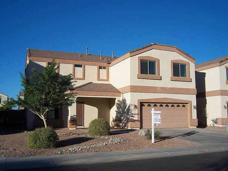 1508 E Heather Dr — Photo 5