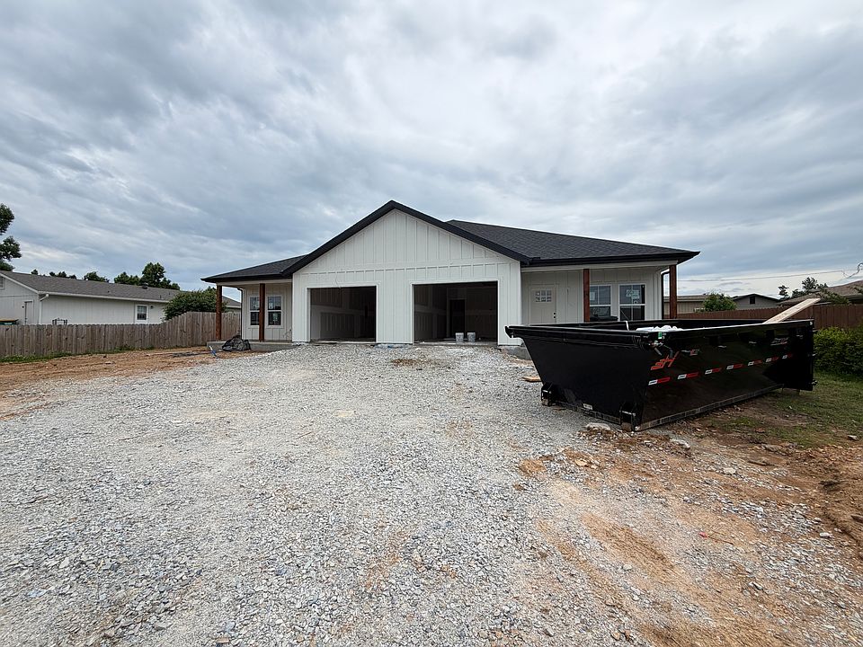 Building Photo 3