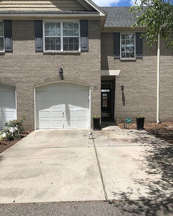 1st image of 305 Swain Hill Ct