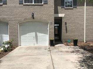 305 Swain Hill Ct, Virginia Beach, VA 23452