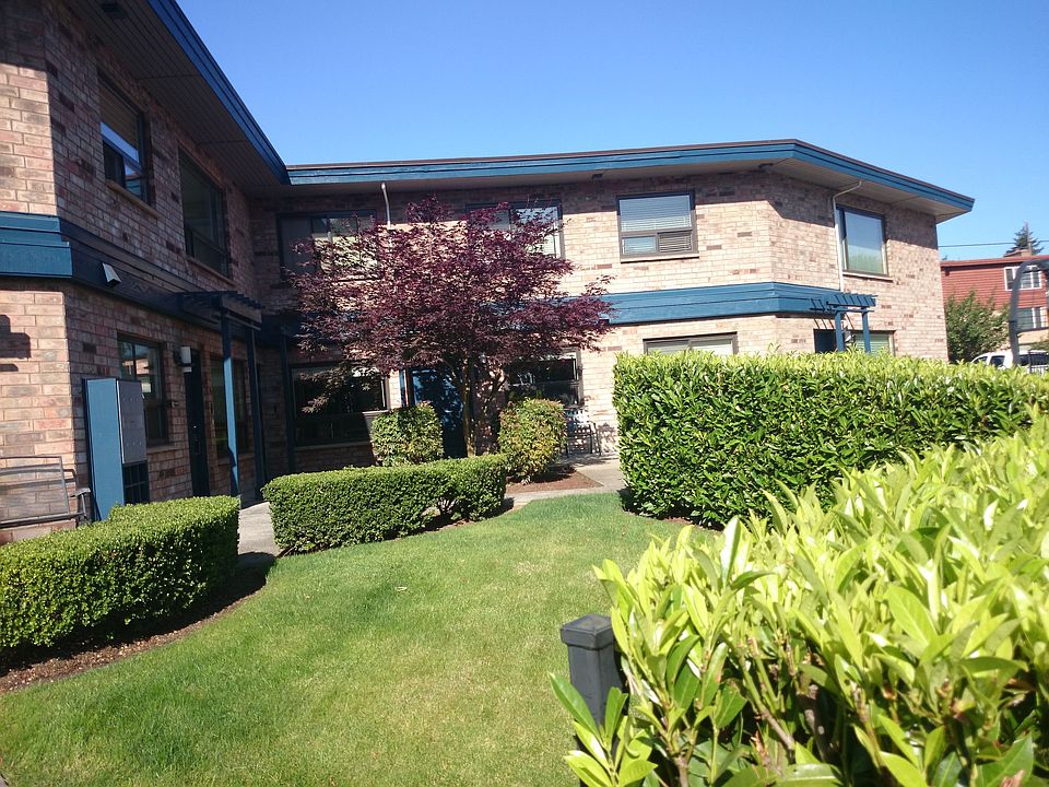 2nd image of 4264 27th Ave W