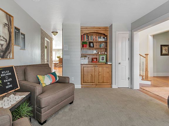 5th image of 2524 E 2390 South Cir