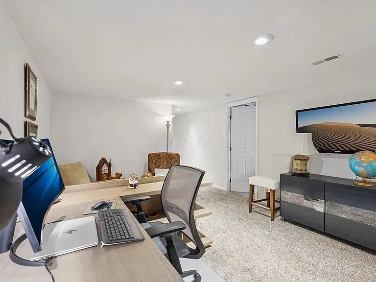 Basement Bonus Room or Office 3