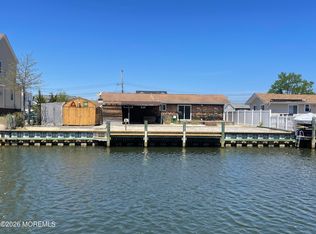 1813 Capstan Dr, Toms River, NJ 08753