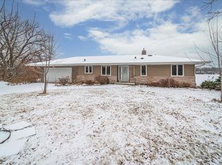10705 Old Rockford Rd, Plymouth, MN 55441
