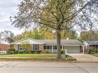 3707 Rue De Renard St, Florissant, MO 63034
