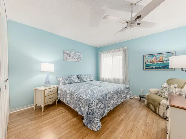 1800 SE Saint Lucie Blvd 10-207, Stuart, FL 34996
