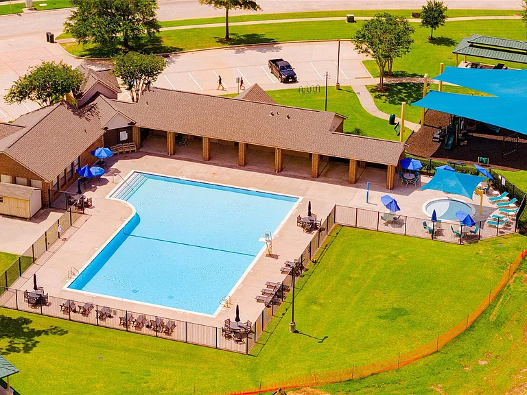 13806 Llano Basin Ct — Photo 46