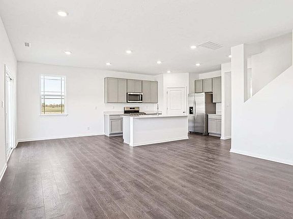 7th image of this home