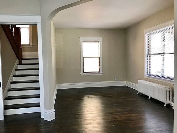 5th image of 1011 Ashland Ave