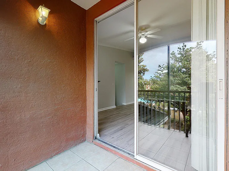 10075 Gate Pkwy N #505 — Photo 27