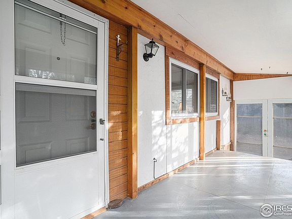 3rd image of 2926 Farview Dr