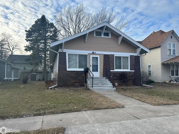117 S Cadwell Ave, Eagle Grove, IA 50533