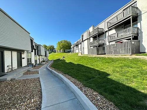 Maple Hills Apartments Photo 1